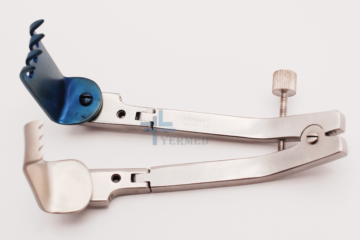 Caspar cervical retractor with blades