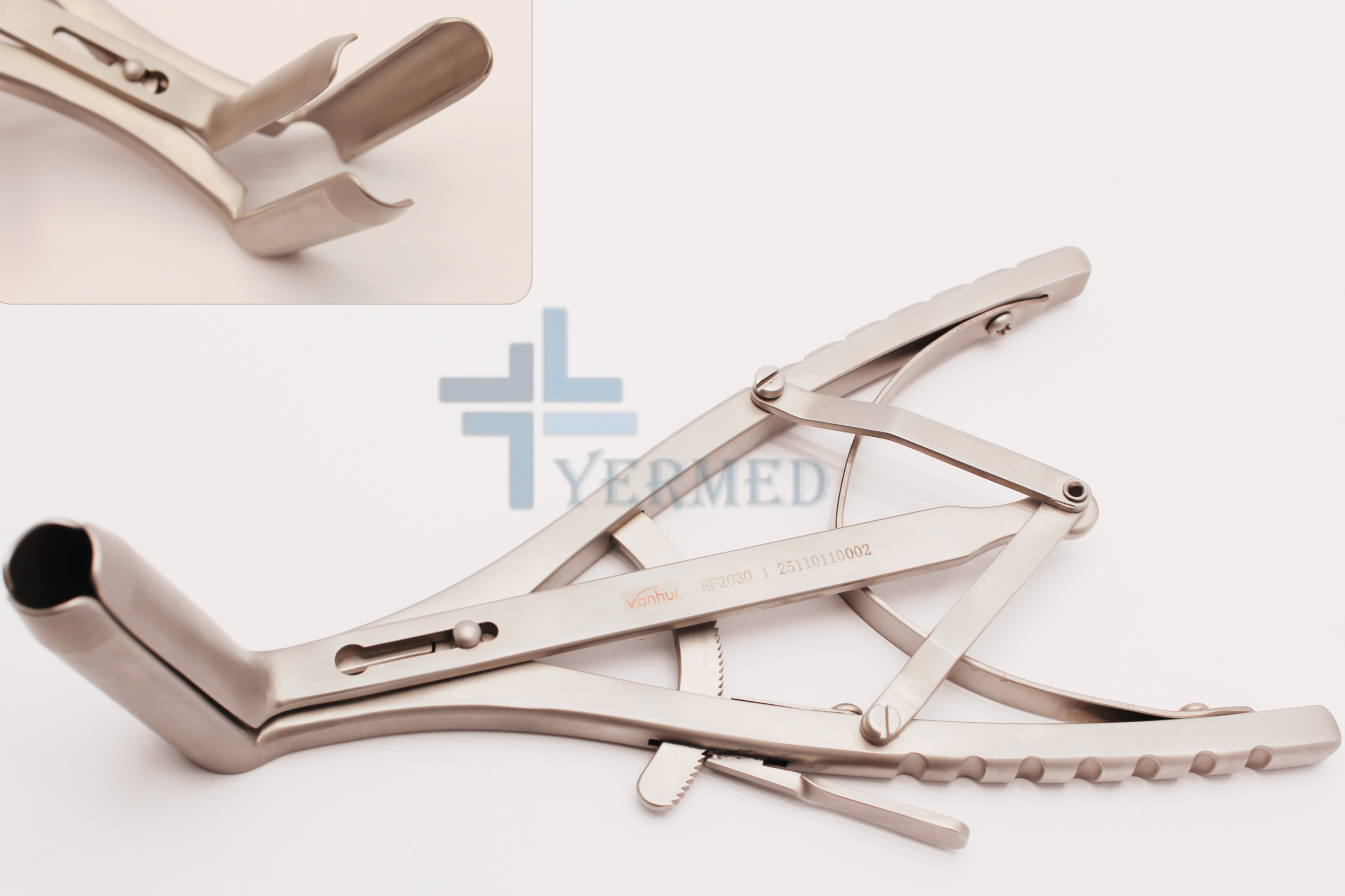 Three-Blade Endosurgical Trocar Site Dilator